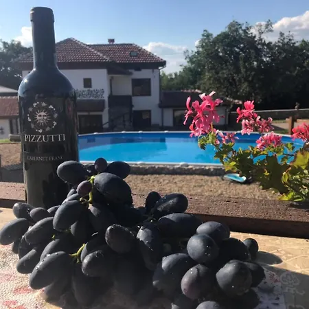 Casa de hóspedes пицути 3*